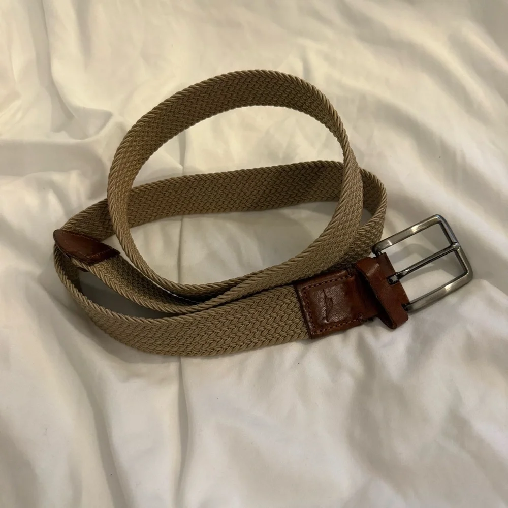 EUC Tommy Bahama Tan Stretch Webbed Belt L/XL Sized